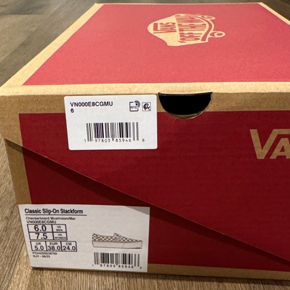 Vans | Classic Slip-On Stackform - Picture 2 of 7